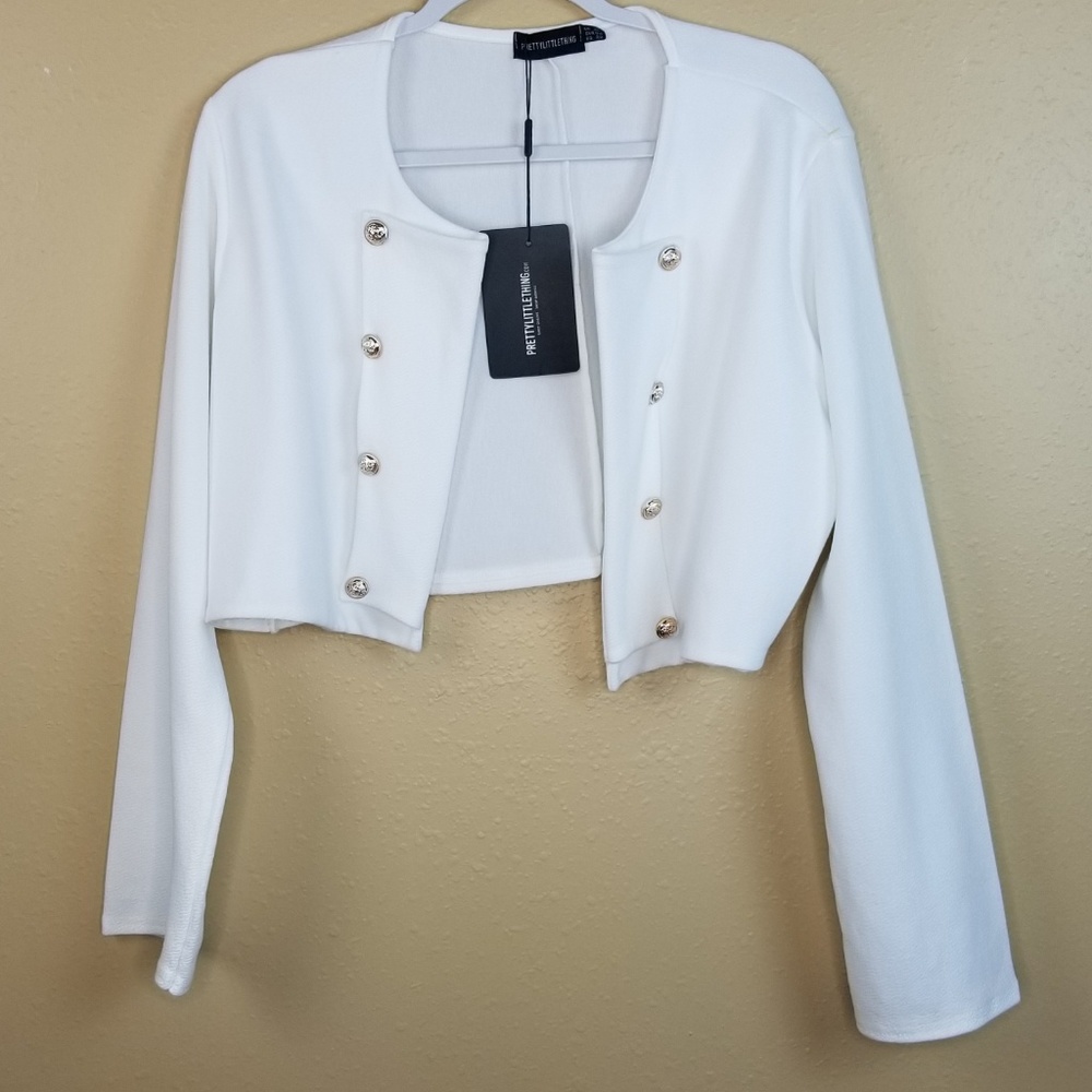 NWT PRETTYLITTLETHING Plus Sz Cropped Jacket B01.5 - Picture 2 of 7
